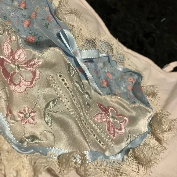 Handmade Floral Heart Tank Top - Picture 2 of 3